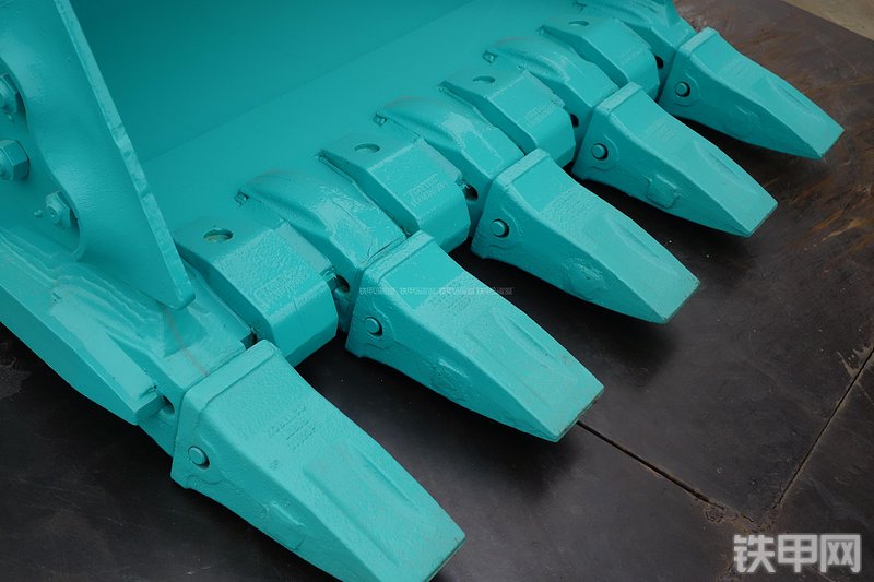 神钢SK460-8挖掘机局部