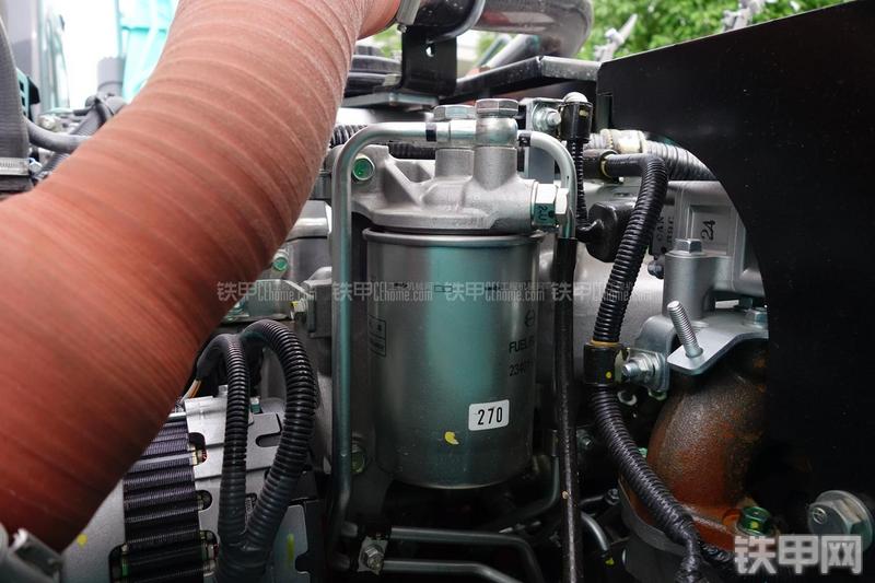 神钢SK495D挖掘机局部