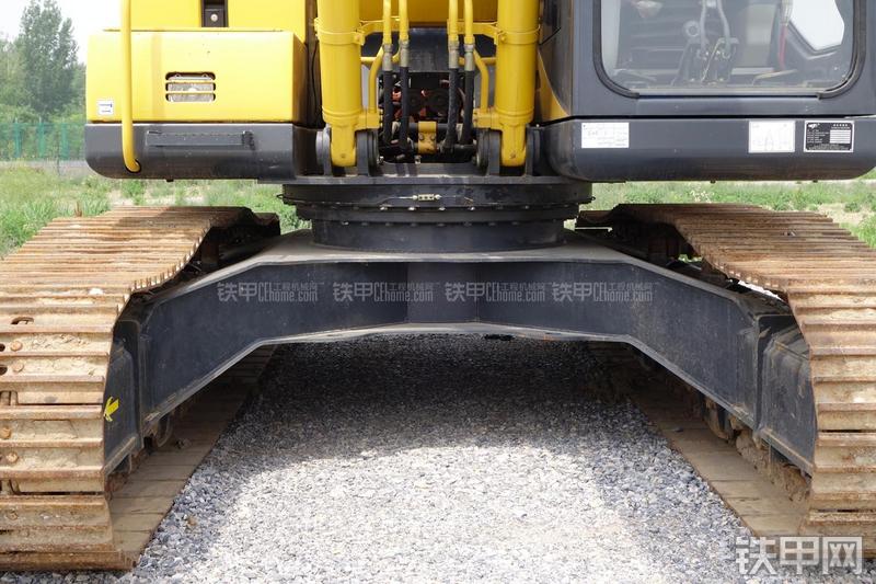 玉柴YC230LC-8挖掘机局部