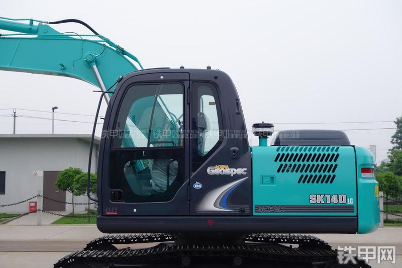 神钢SK140LC-8挖掘机局部