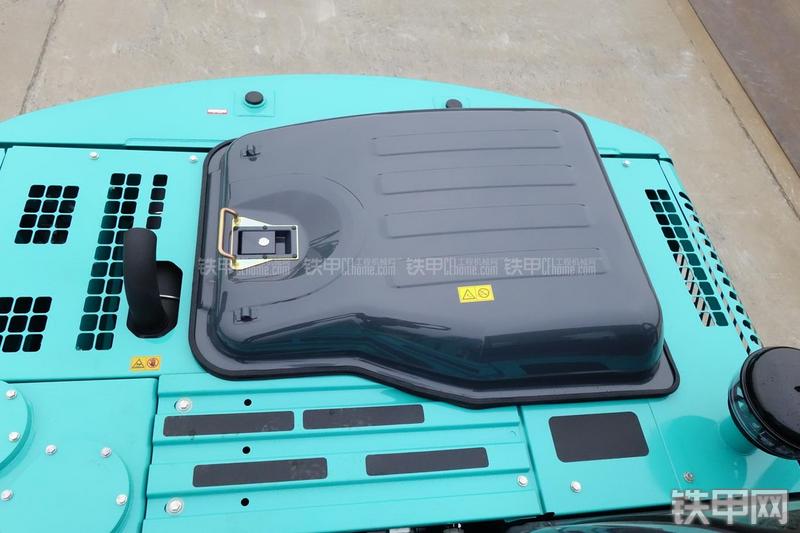 神钢SK140LC-8挖掘机局部