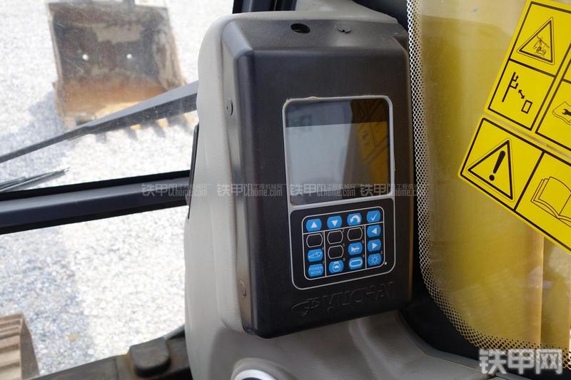 玉柴YC230LC-8挖掘机局部