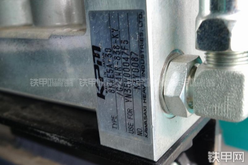 神钢SK380D挖掘机其他