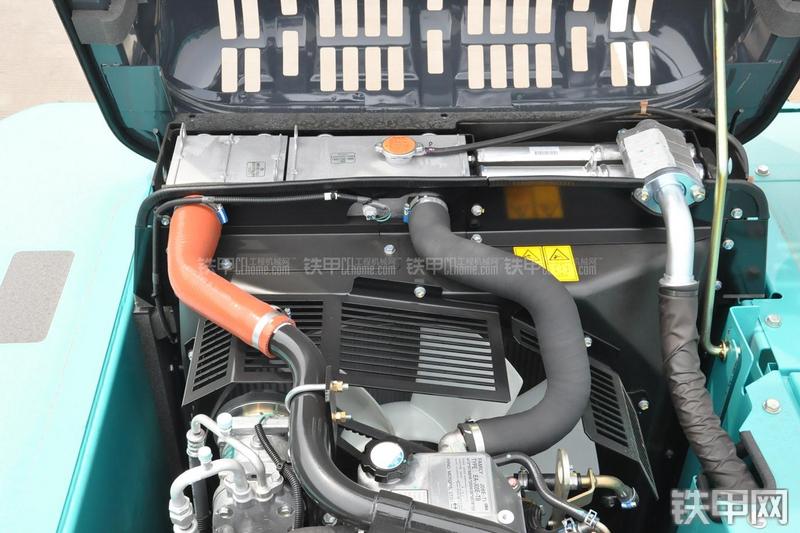 神钢SK350LC-8挖掘机局部