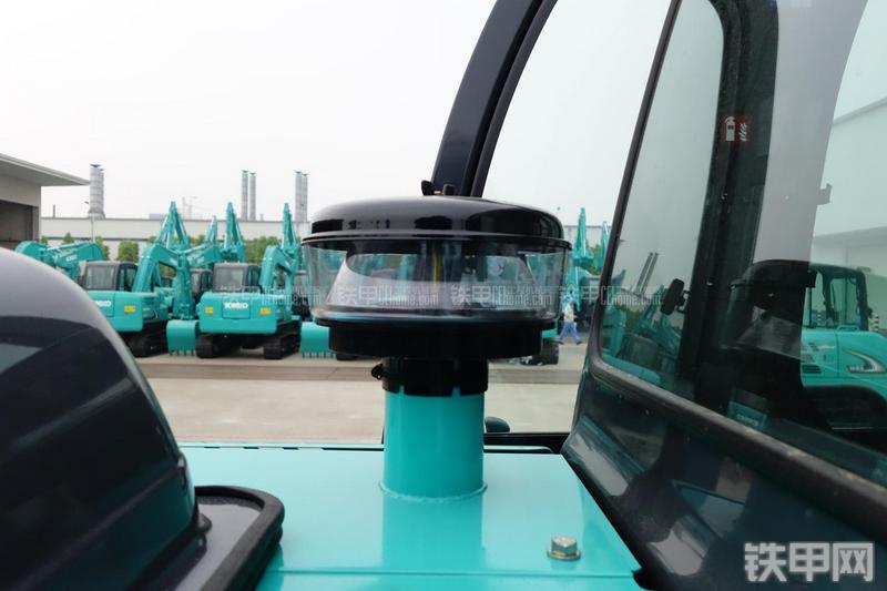 神钢SK140LC-8挖掘机局部