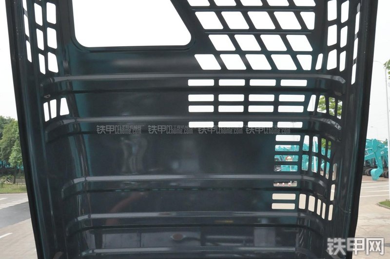 神钢SK350LC-8挖掘机局部