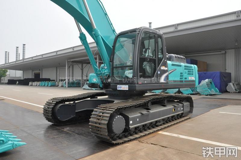 神钢SK350LC-8挖掘机局部