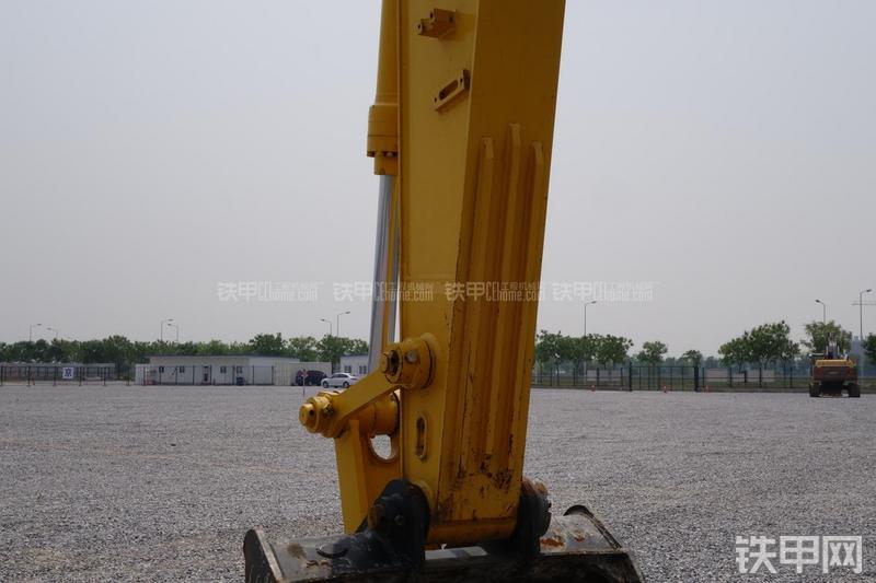 玉柴YC230LC-8挖掘机局部