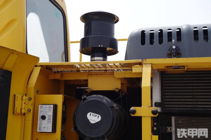 玉柴YC230LC-8挖掘机局部