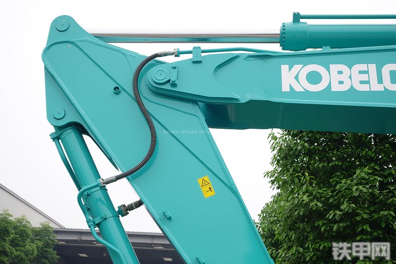 神钢SK460-8挖掘机局部