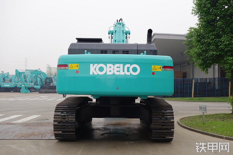 神钢SK460-8挖掘机整机外观