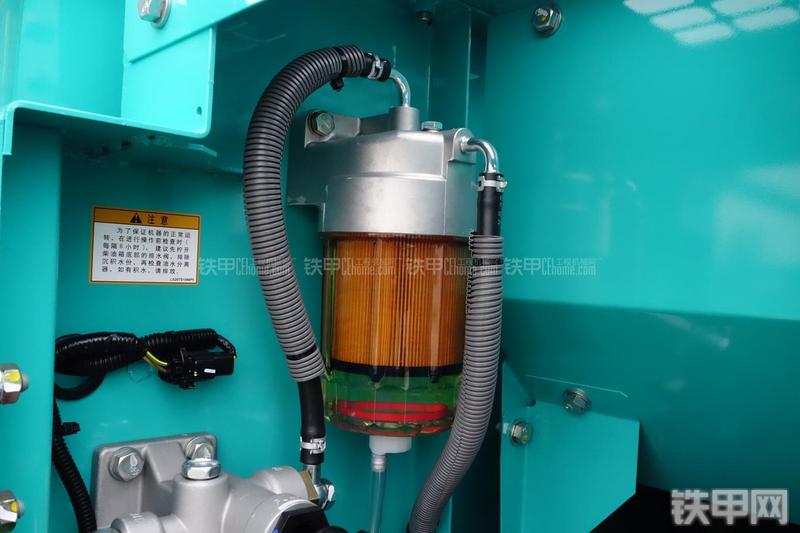 神钢SK140LC-8挖掘机局部