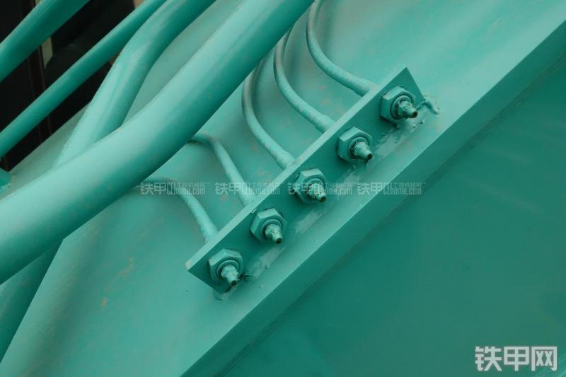 神钢SK460-8挖掘机局部