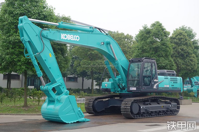 神钢SK460-8挖掘机整机外观