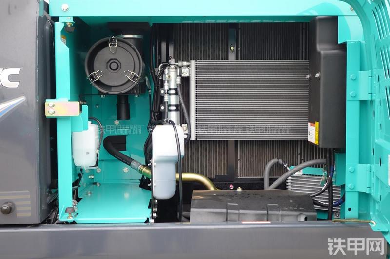 神钢SK140LC-8挖掘机局部