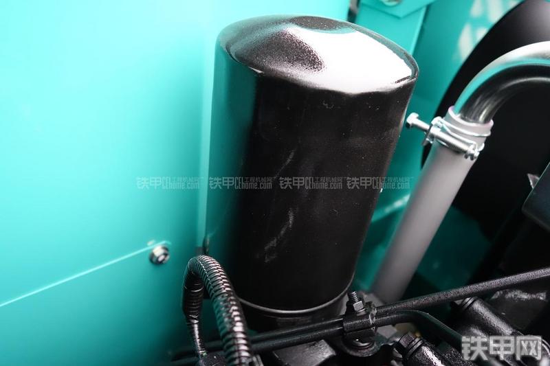 神钢SK140LC-8挖掘机局部