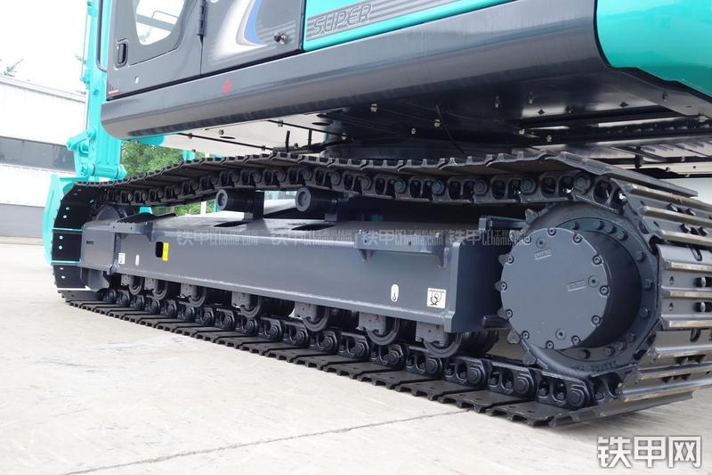 神钢SK140LC-8挖掘机局部