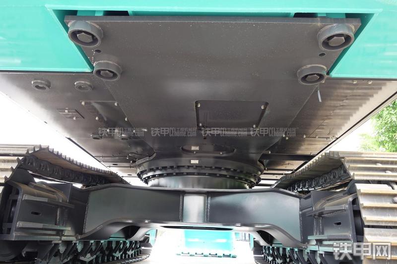 神钢SK495D挖掘机局部