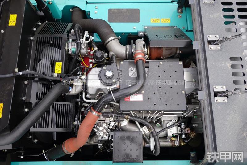 神钢SK495D挖掘机局部