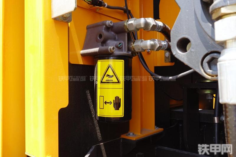 三一重工SY335C-9H挖掘机局部