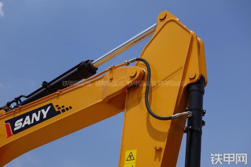 三一重工SY335C-9H挖掘机局部