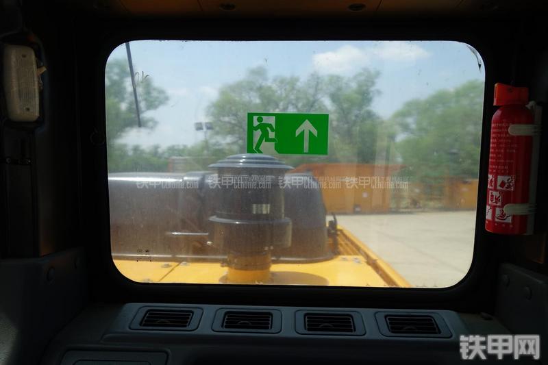 三一重工SY335C-9H挖掘机局部