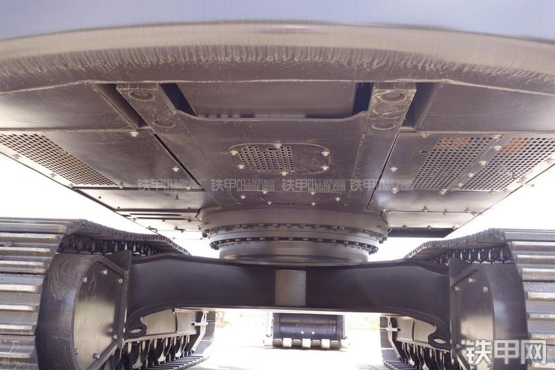 三一重工SY335C-9H挖掘机局部