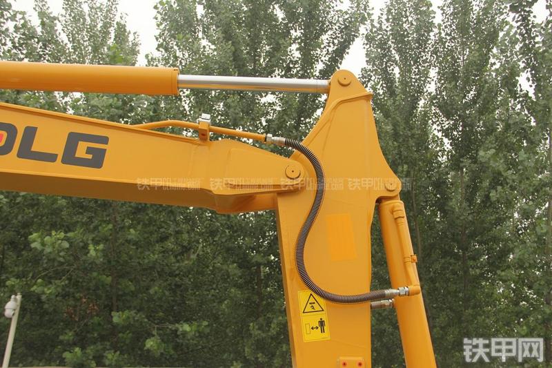 山东临工LG660E挖掘机局部