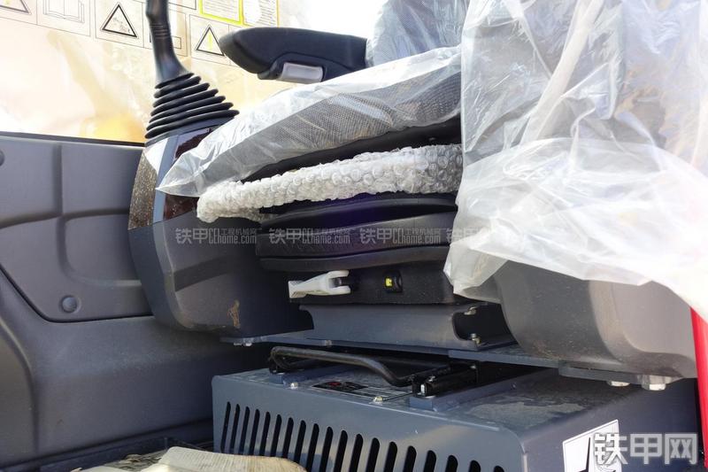 三一重工SY335C-9H挖掘机局部