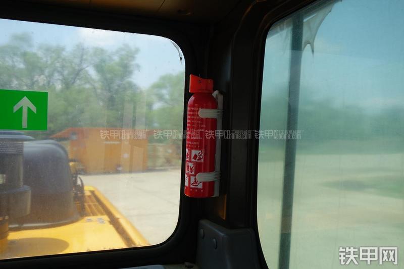 三一重工SY335C-9H挖掘机局部