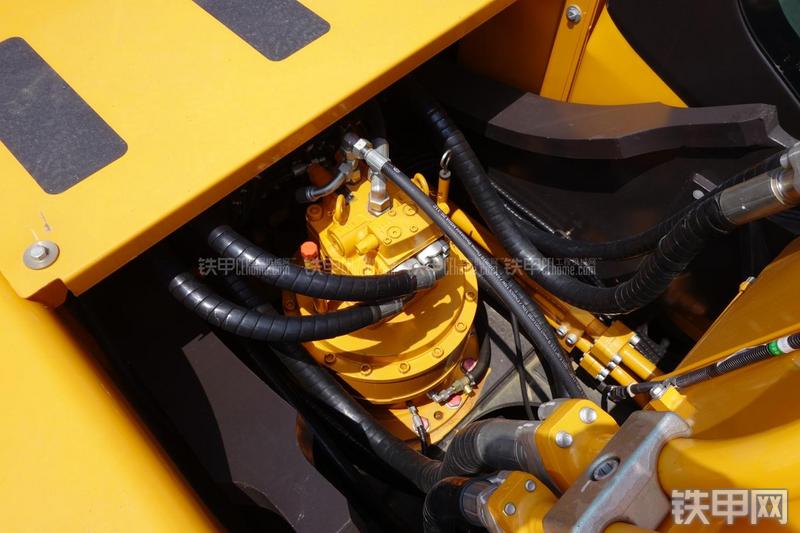 三一重工SY335C-9H挖掘机局部