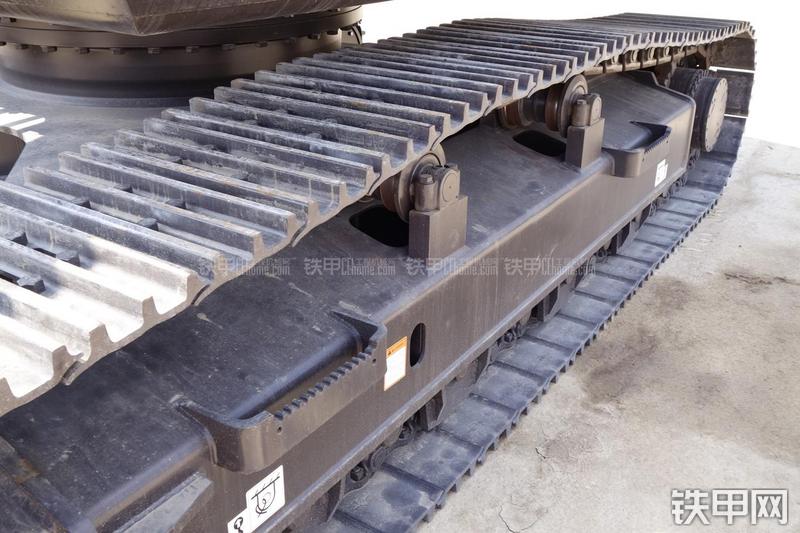 三一重工SY335C-9H挖掘机局部