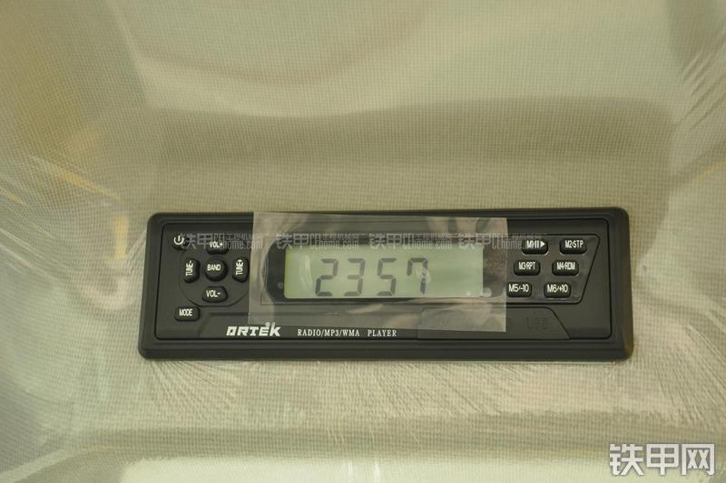 山东临工RS8140压路机局部