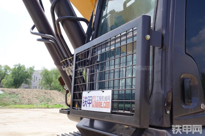 三一重工SY335C-9H挖掘机局部