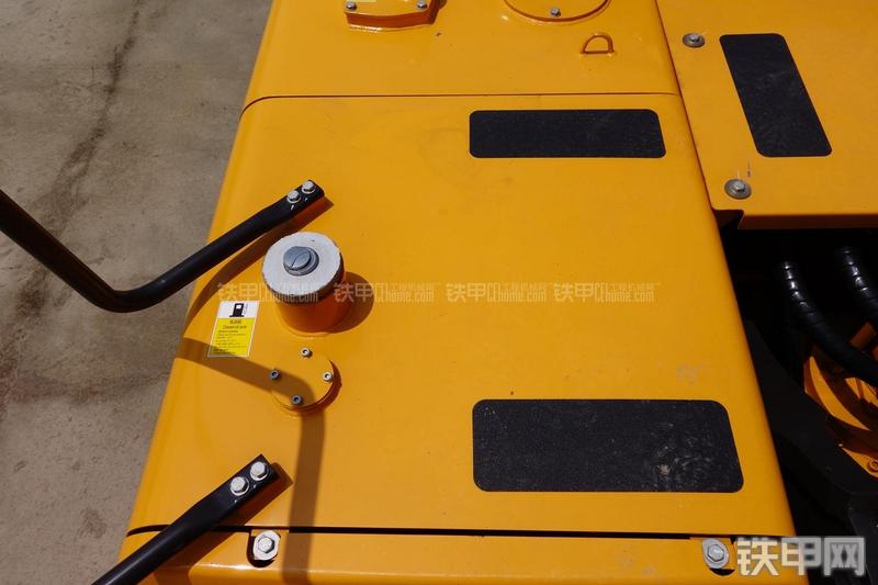 三一重工SY335C-9H挖掘机局部