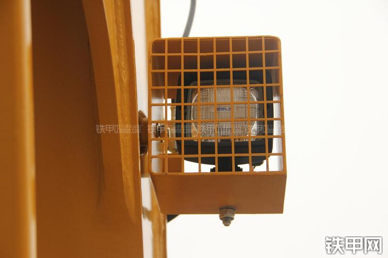 山东临工LG660E挖掘机局部