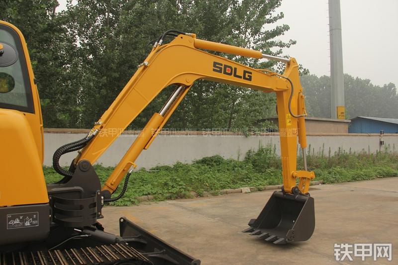 山东临工LG660E挖掘机局部