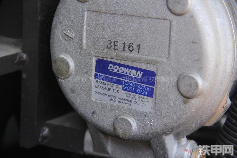 三一重工SY85C-9挖掘机局部