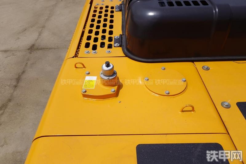 三一重工SY335C-9H挖掘机局部