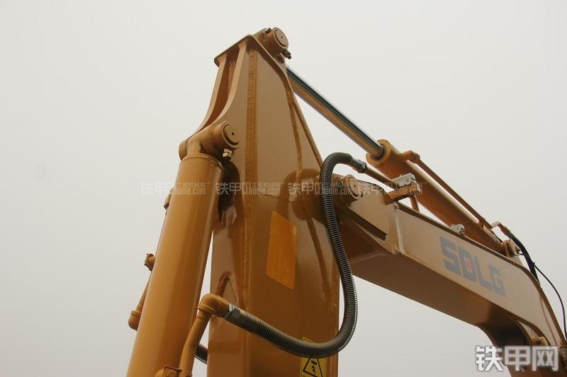 山东临工LG660E挖掘机局部