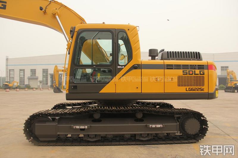 山东临工lg6225e挖掘机