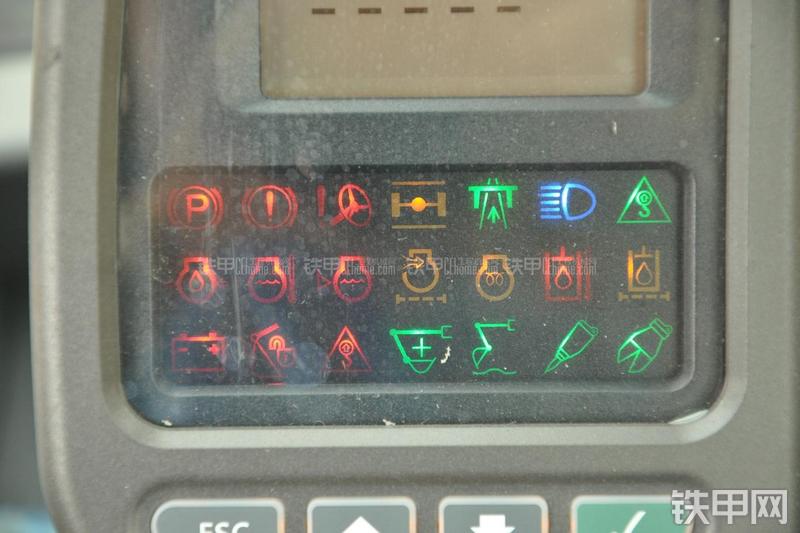 山东临工LG6250E挖掘机局部