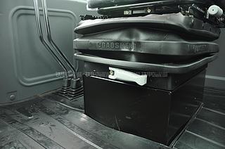 山东临工LG953装载机局部
