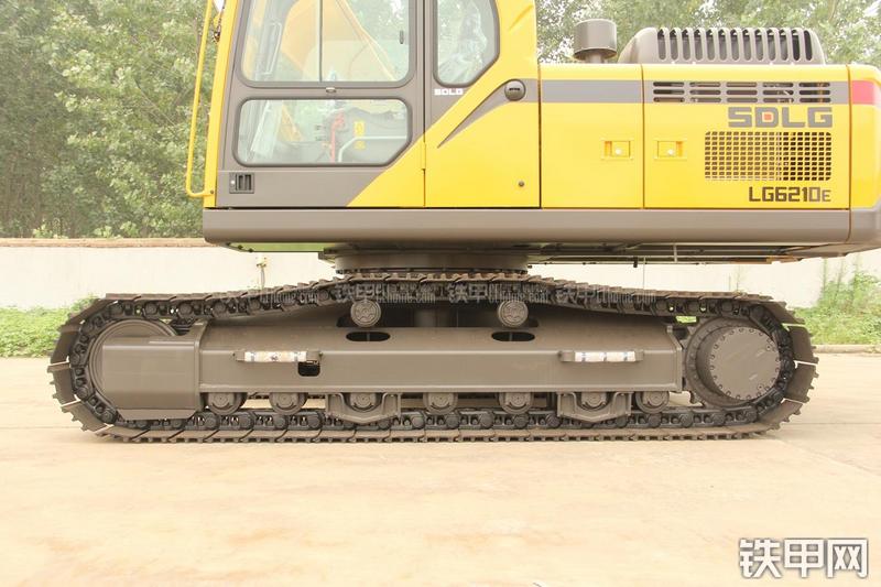 山东临工LG6210挖掘机局部