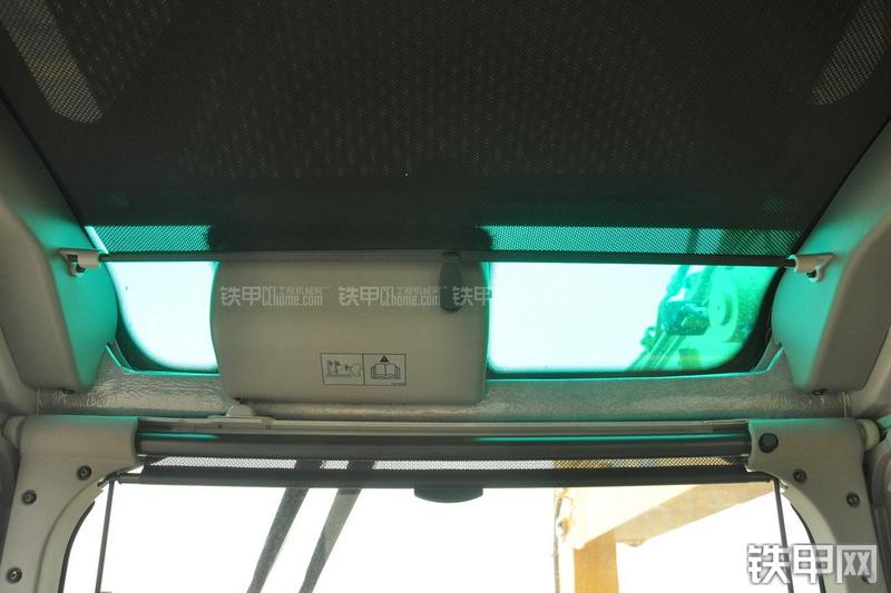 山东临工LG6210挖掘机局部