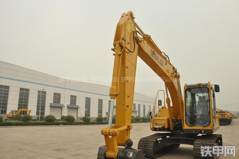 山东临工LG6150E挖掘机局部