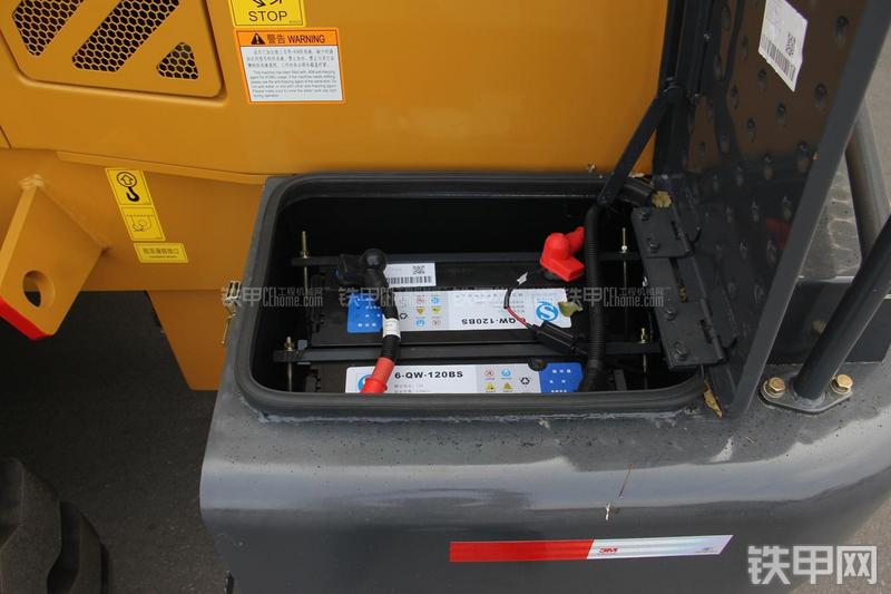 徐工LW500KN装载机局部