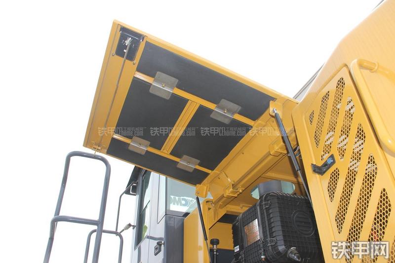 徐工ZL50GN装载机局部