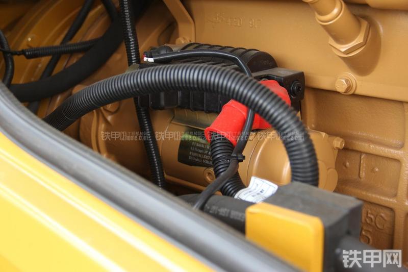 徐工LW300KN装载机局部