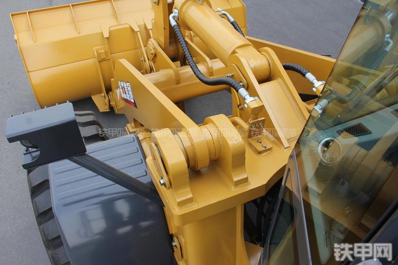 徐工LW500KN装载机局部